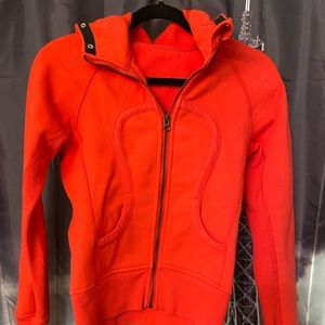 Rare Lululemon Red scuba size 2